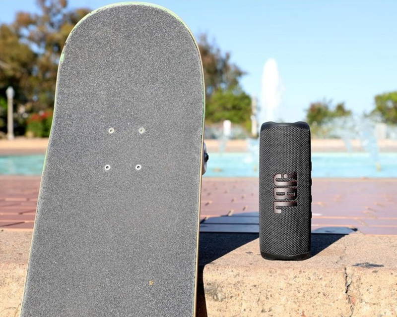 Flip 6 Waterproof Bluetooth Speaker