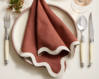 European Linen Scallop Edge Napkins, Set of 4