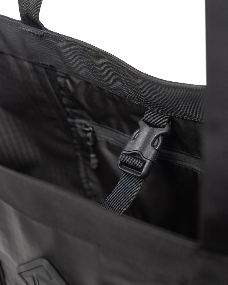 All Season Gear Tote 33L