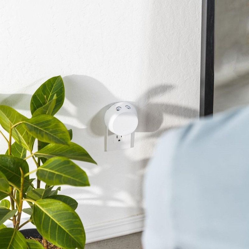 Pura Smart Home Diffuser + Apotheke Fragrance Set