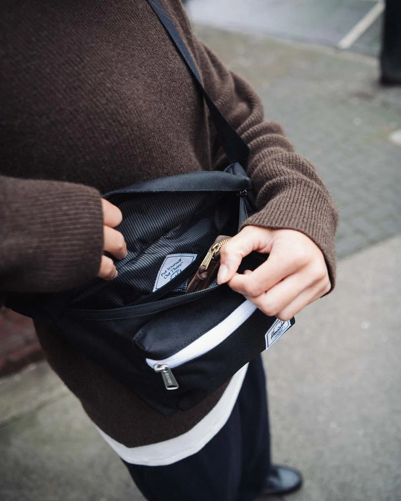 Pop Quiz Hip Pack