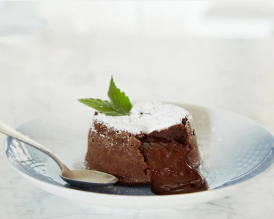 Molten Chocolate Cake 4 Person DIY Baking Kit