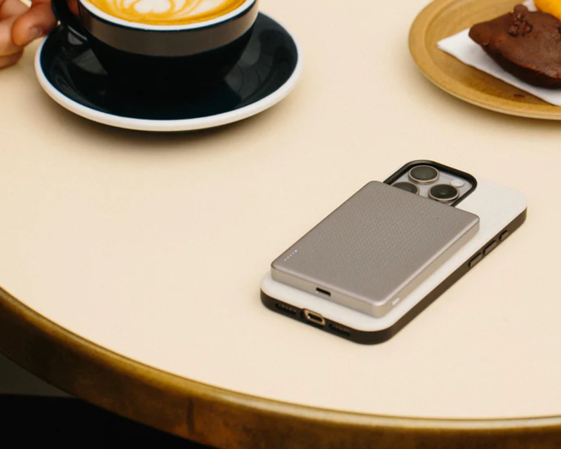 Magnetic Active Power Bank