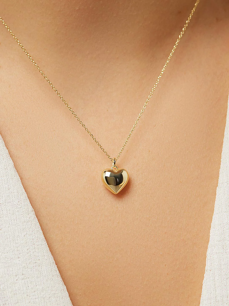 Lev Small Heart Necklace