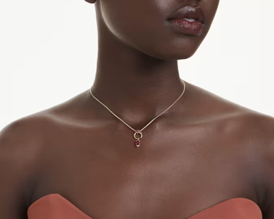 Mesmera Pendant