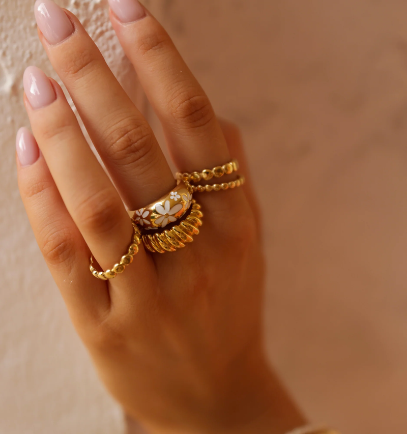 Swell Twist Ring
