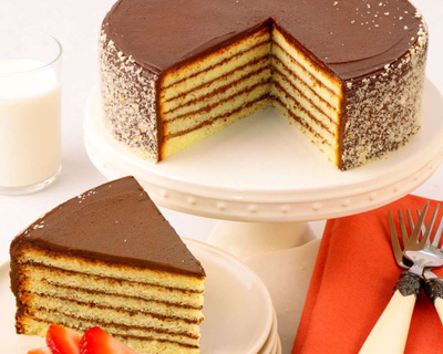 Golden Fudge Southern-Style Cake