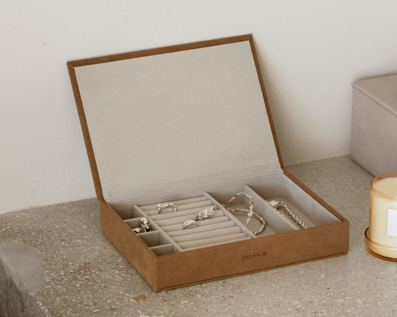 SAHLA Faux Suede Jewelry Box Valet