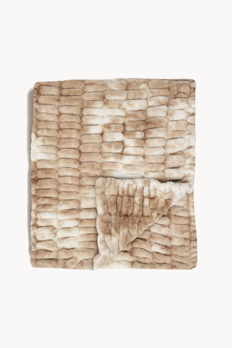 Medium Lola Blanket