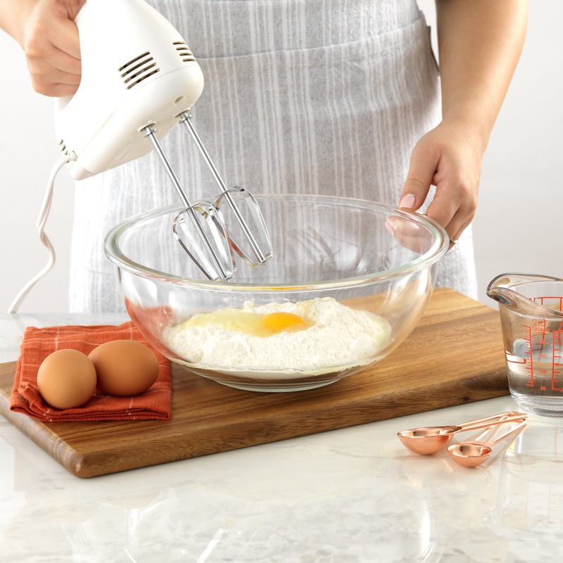 Glass Mixing Bowl Set with Airtight Lids, Set of 5