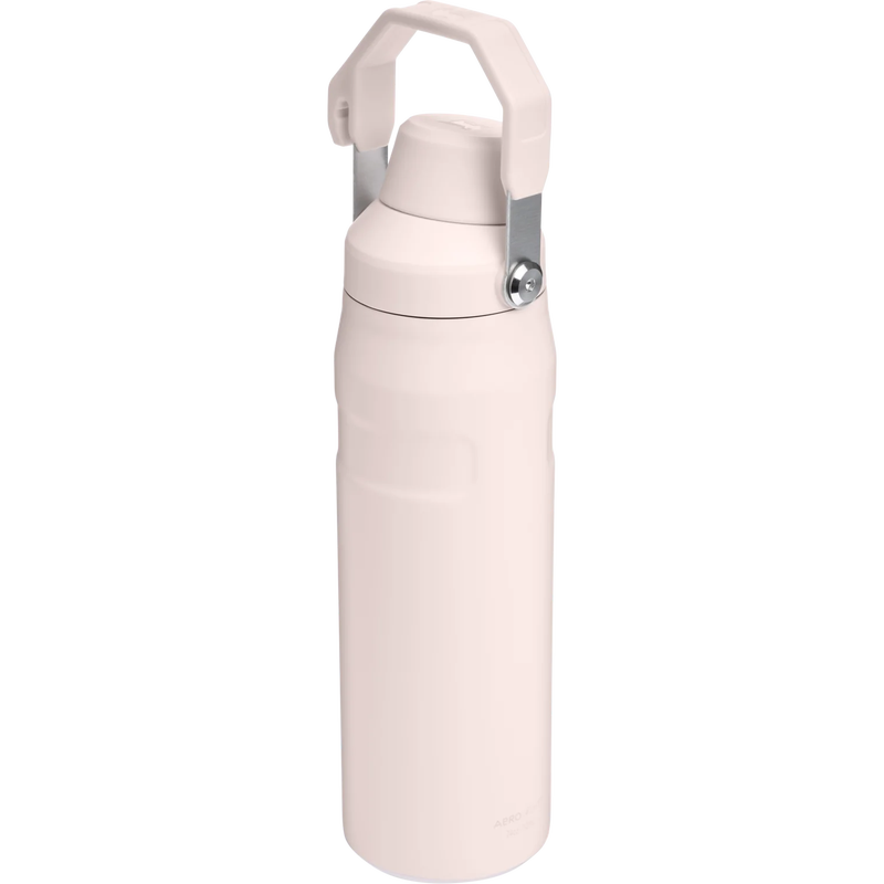 The IceFlow™ Bottle with Fast Flow Lid 24 oz