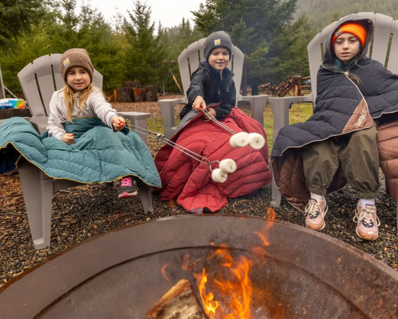Campfire Puffy Throw Blanket