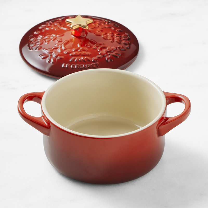 Noël Collection Mini Cocotte with Star Knob, 24oz