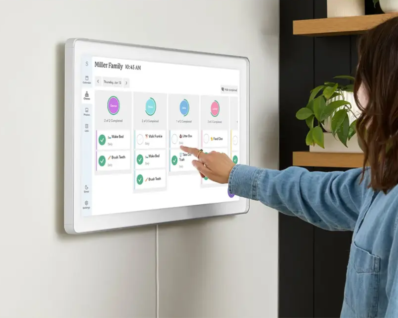 27" Touchscreen Smart Calendar and Family Organizer