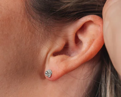 Braided knot and Sphere Studs