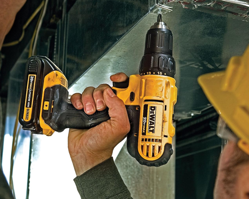 20V MAX Lithium Ion Compact Drill and Driver Kit