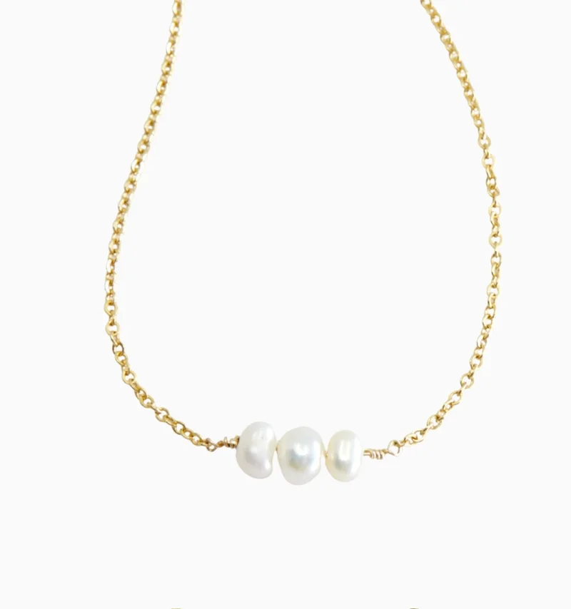 Dainty Pearl Choker Necklace