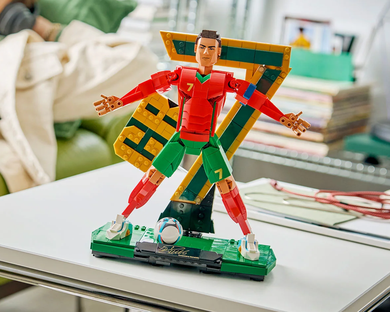 Lego Editions Cristiano Ronaldo Soccer Legend
