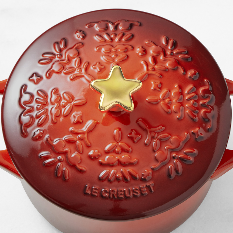 Noël Collection Mini Cocotte with Star Knob, 24oz