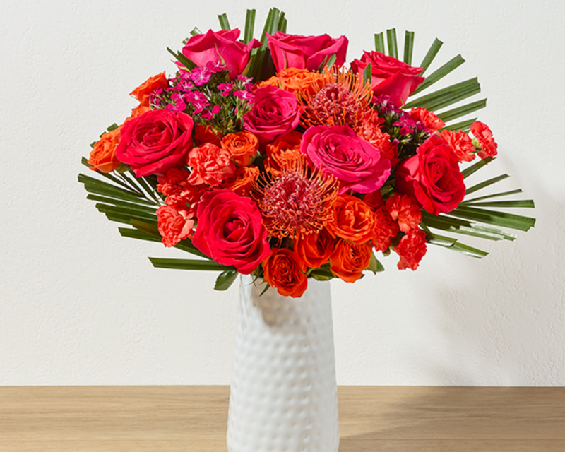 Firecracker Original Bouquet with Marina Vase