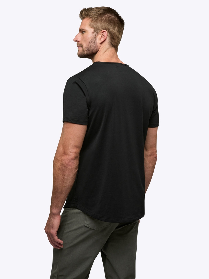 Men's AO Curve-Hem Tee, Black