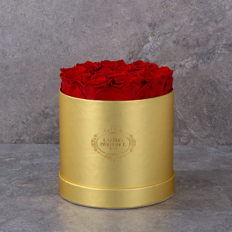 True Icon 13 Roses In Gold Box