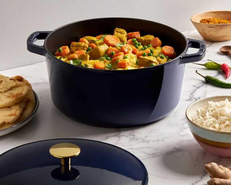 Classic Dutch Oven, 5.5 Quart