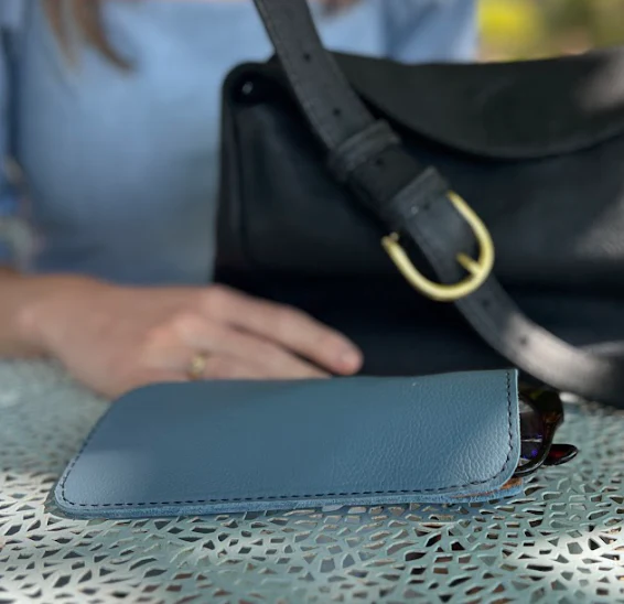 Hona Sunglass Case