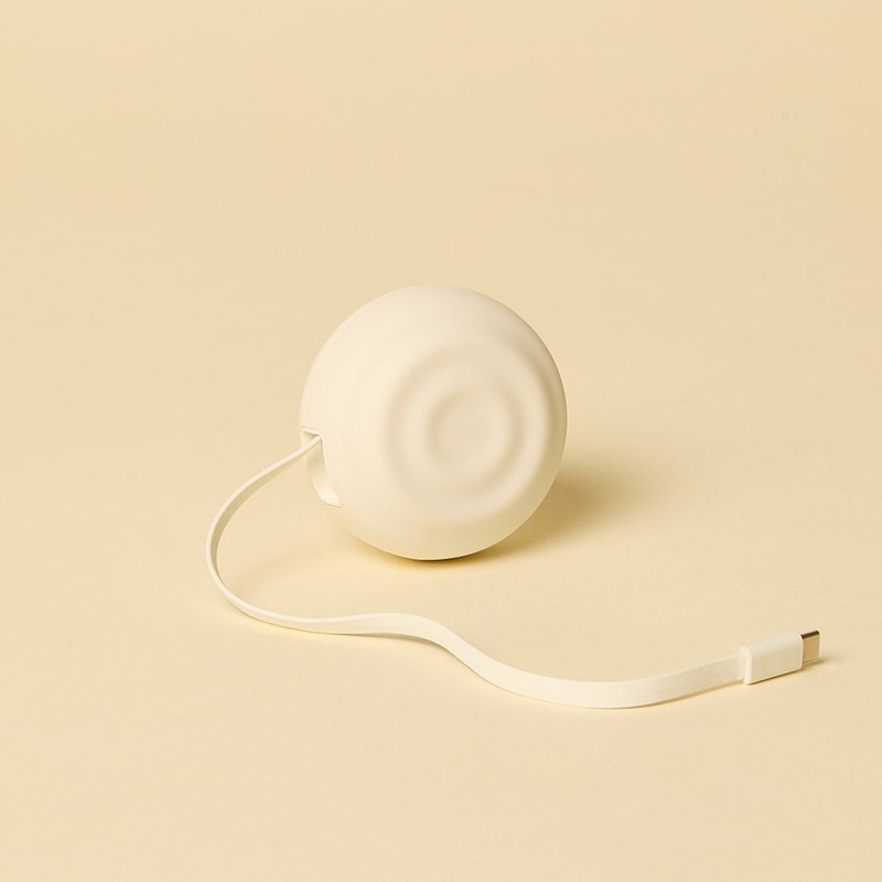 35 Watt Retractable USB-C Charger