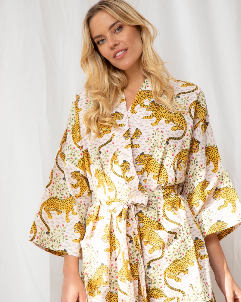 Robe in Bagheera, Blush