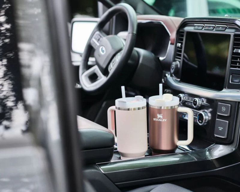 The Quencher H2.0 Flowstate Tumbler 40oz