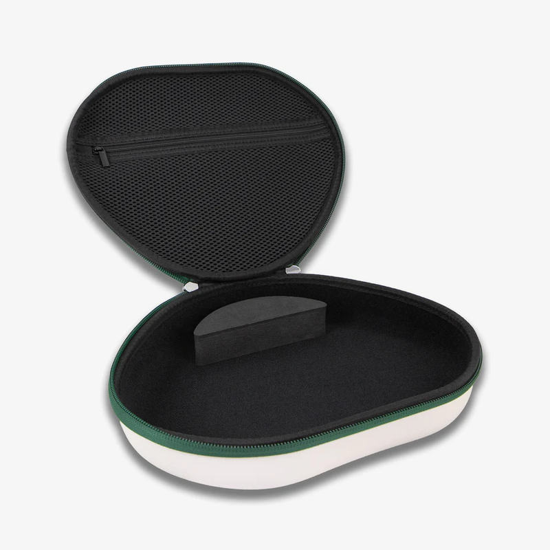 Hello Kitty® AirPods Max®&nbsp;Carrying Case