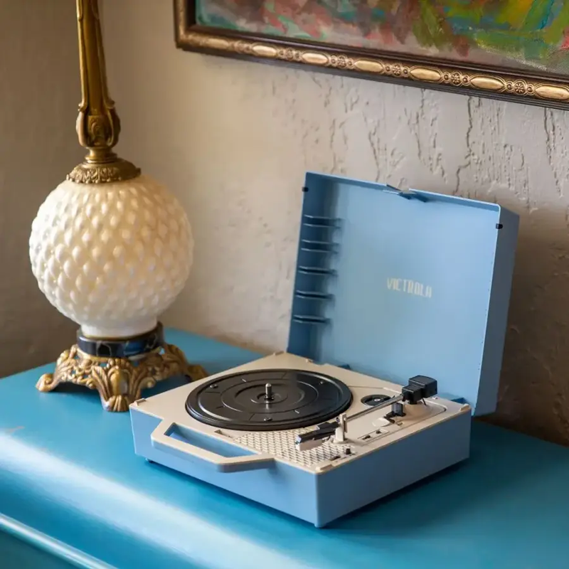 Re-Spin Sustainable Bluetooth Suitcase Record Player
