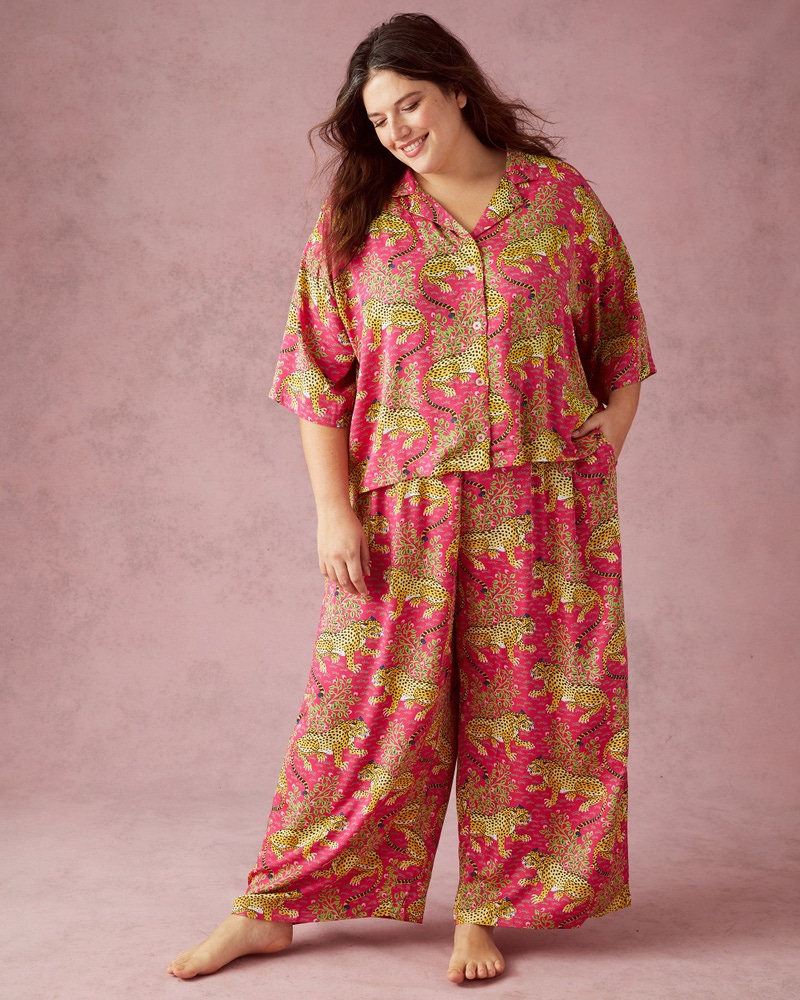 Wildest Dreams Eco Satin Set in Bagheera, Hot Pink
