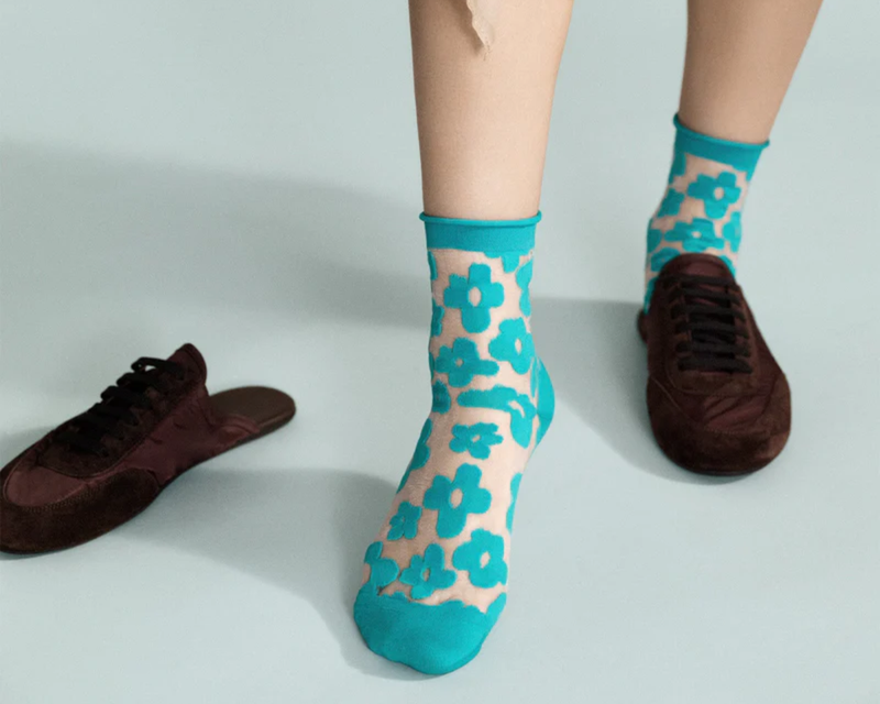 Women's Pop Sheer Short Crew Sock