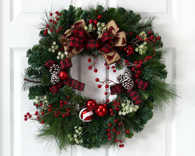 24” Christmas Pine Artificial Wreath with Pine Cones and Ornaments