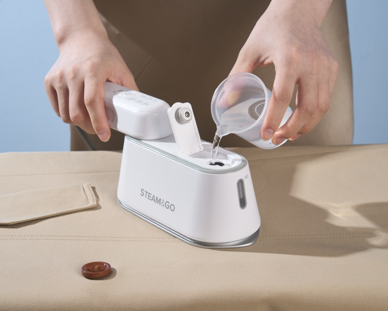 Handheld&nbsp;SmoothPress PRO&nbsp;Portable Garment Steamer