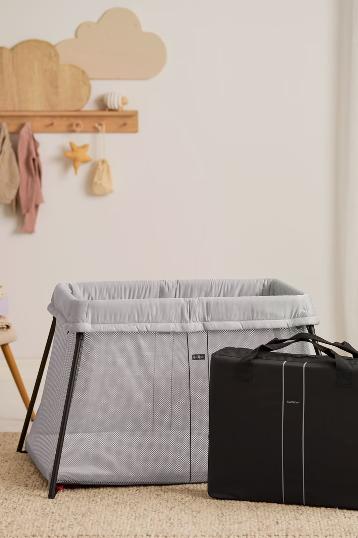 Travel Crib Light Bundle