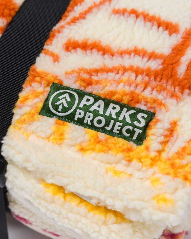 Iconic Parks Ombre High Pile Fleece Throw