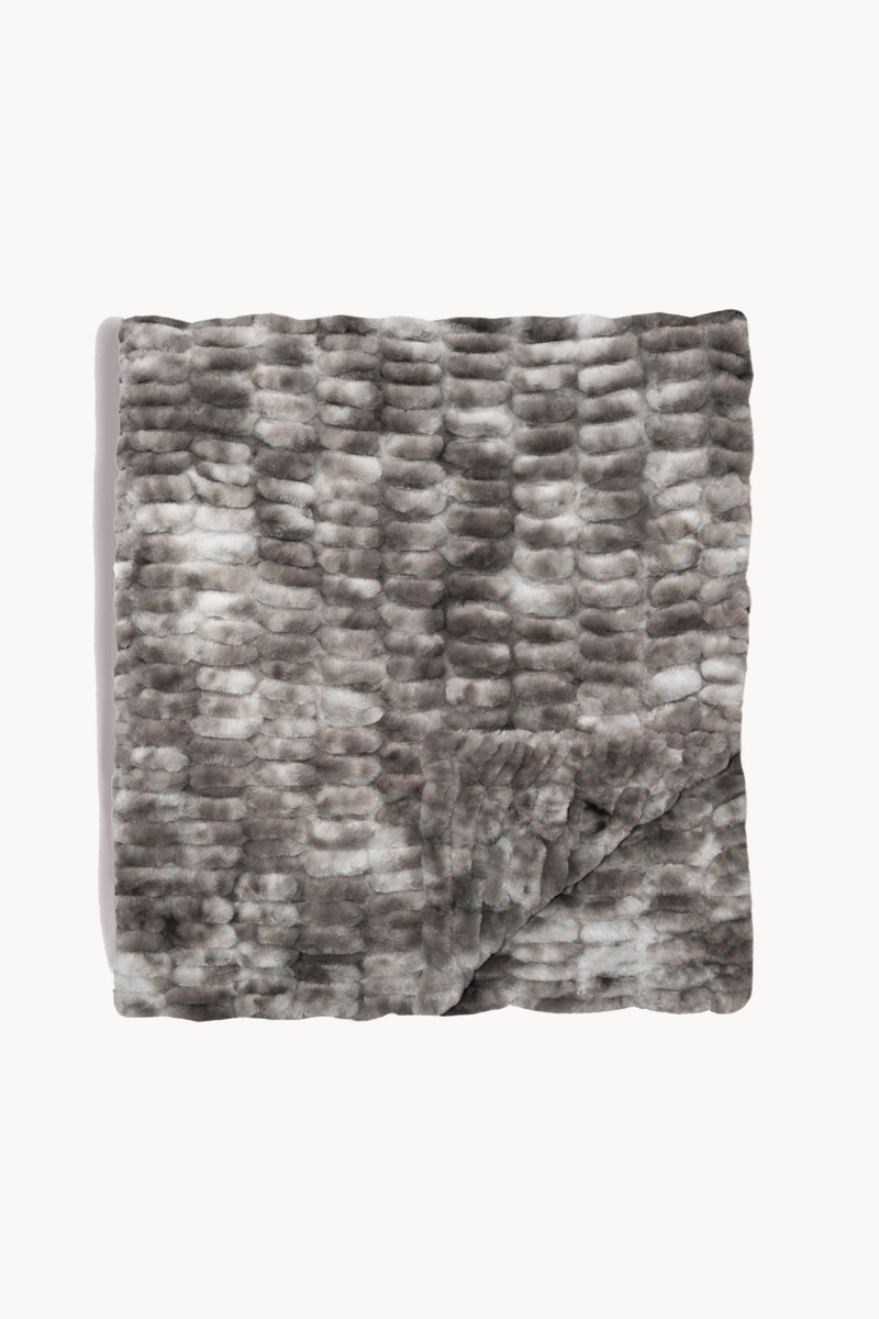 Medium Lola Blanket