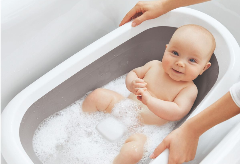 Tot Splash & Store Bath Tub