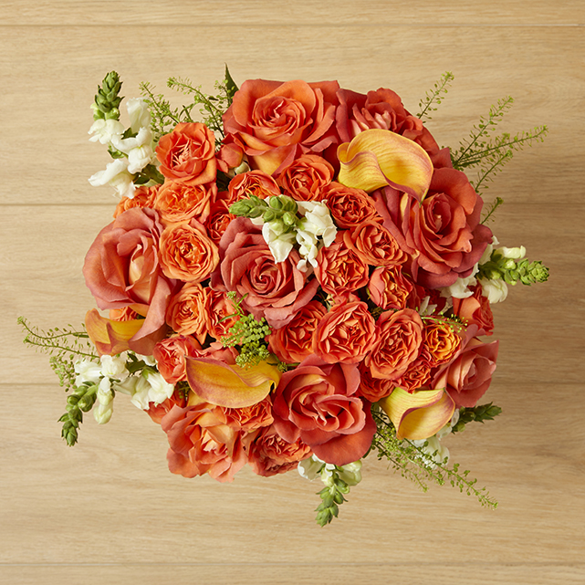 Butter Pecan Original  Bouquet with Marina Vase