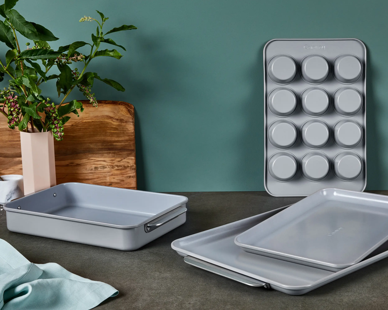 Non-Stick Ceramic Half Bakeware Set with Storage