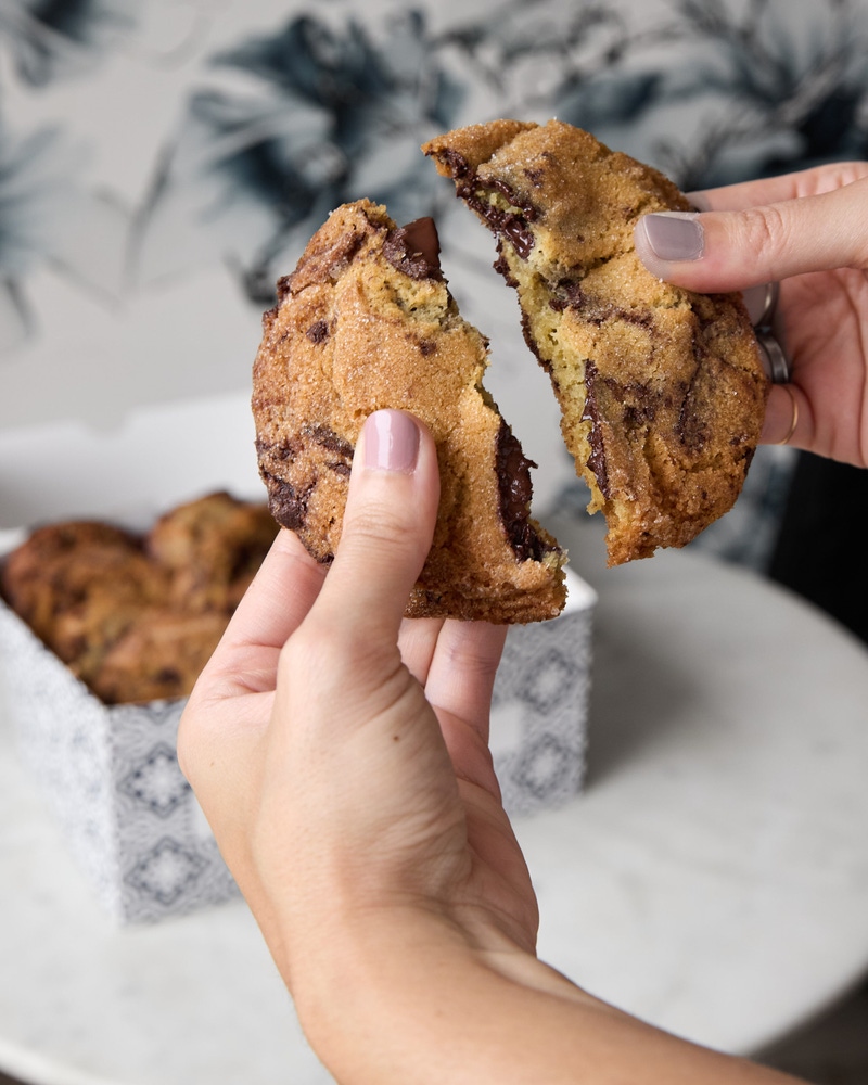 Seasonal 12 Cookie Gift Box