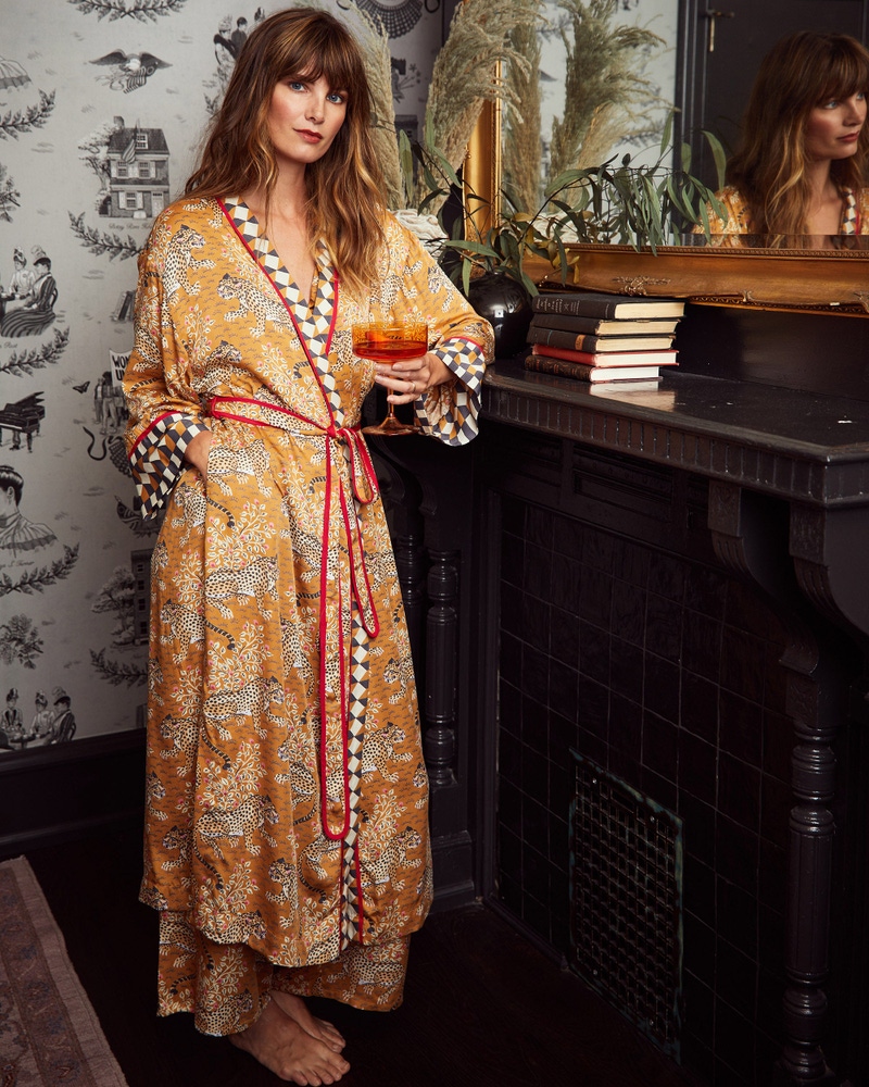 Eco Satin Robe in Bagheera, Tobacco
