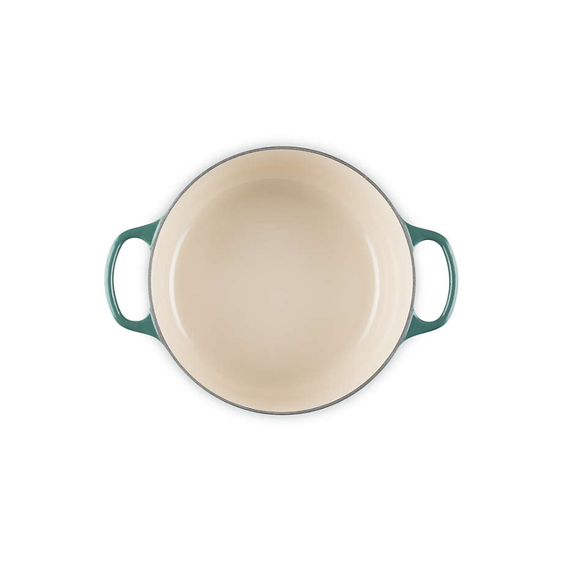 Noël Collection Signature 4.5 QT Round Dutch Oven with Embossed Tree and Star Knob