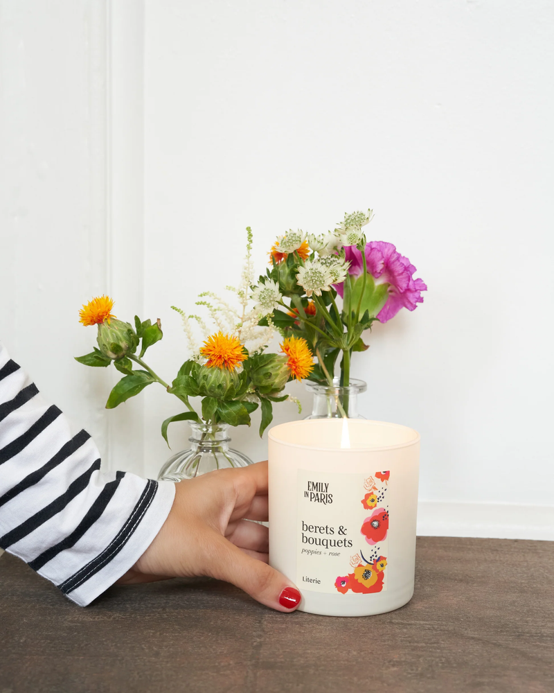 Literie X Emily in Paris Candle
