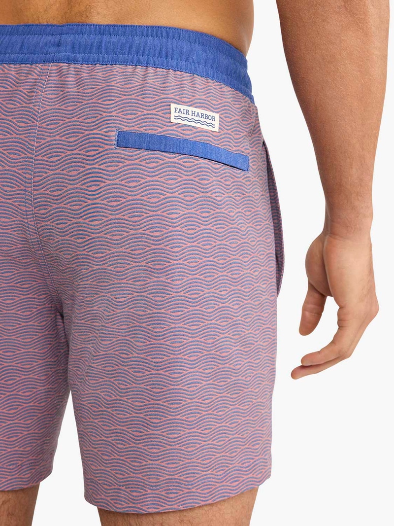 Bayberry Trunk, Red Waves