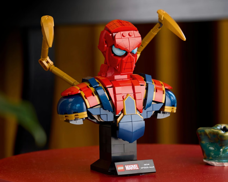 Marvel: Iron Spider-Man Bust Building Kit