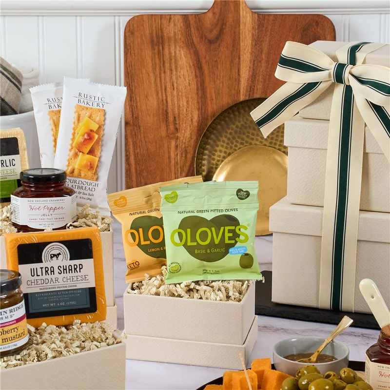 Gourmet Cheese & Cracker Delight